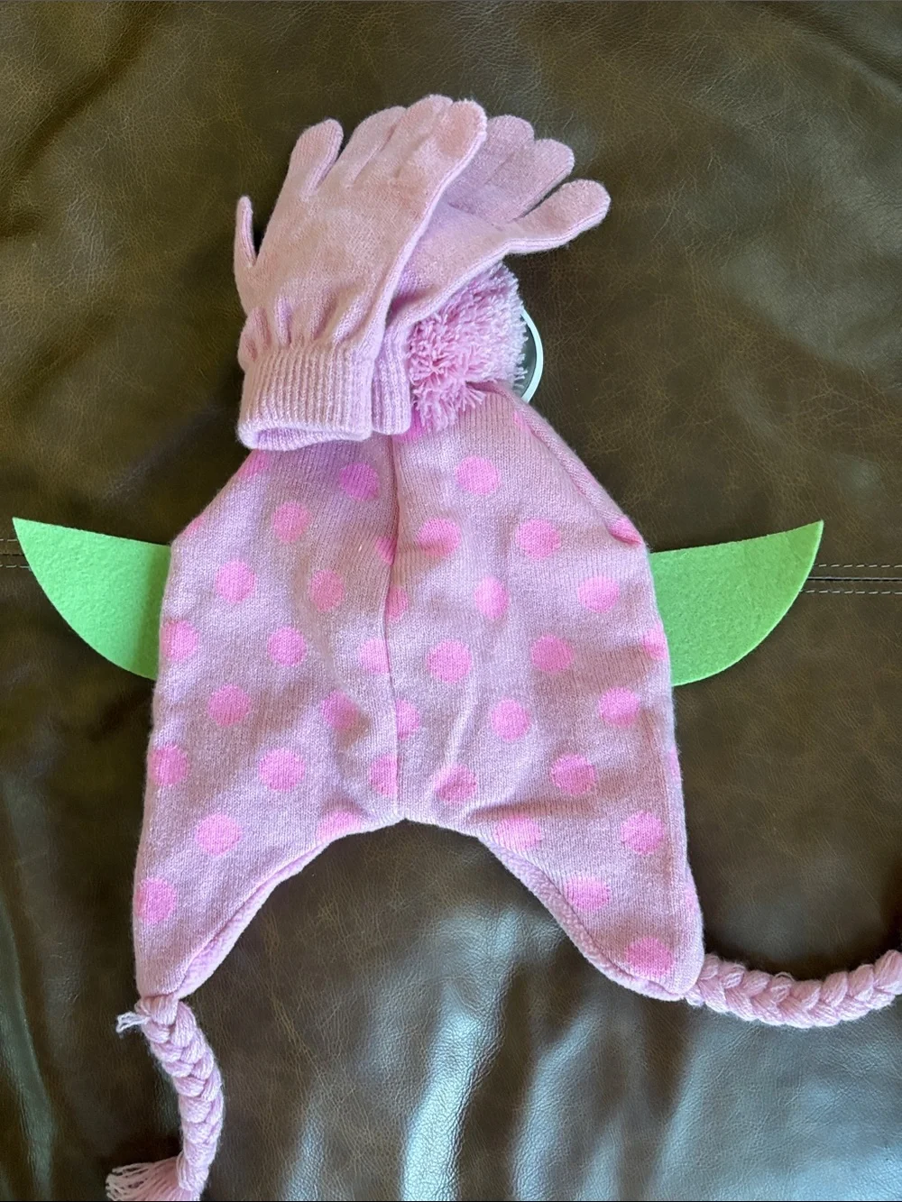 Star Wars 2pc set hat & gloves BABY YODA